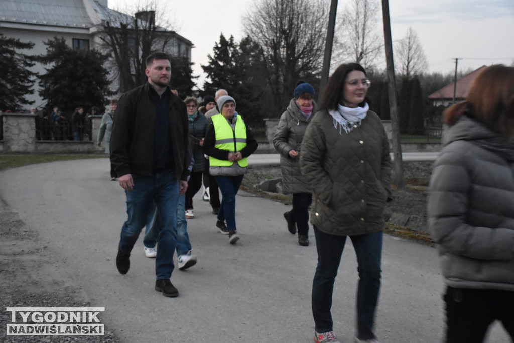 Plenerowa Droga Krzyżowa w Jadachach