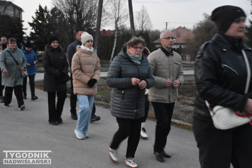 Plenerowa Droga Krzyżowa w Jadachach