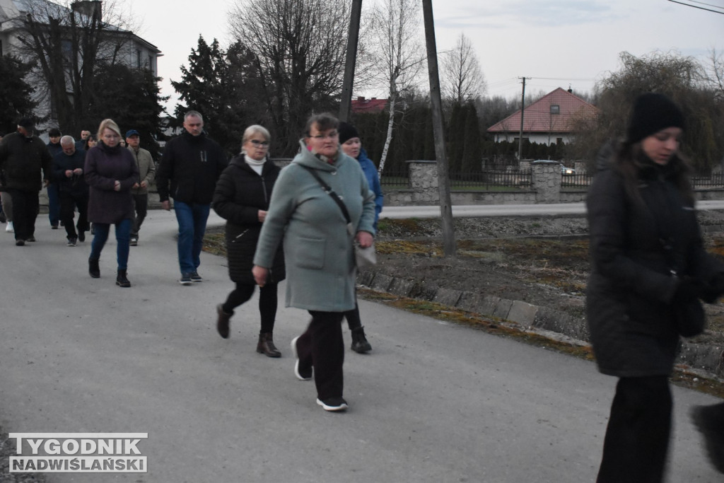 Plenerowa Droga Krzyżowa w Jadachach