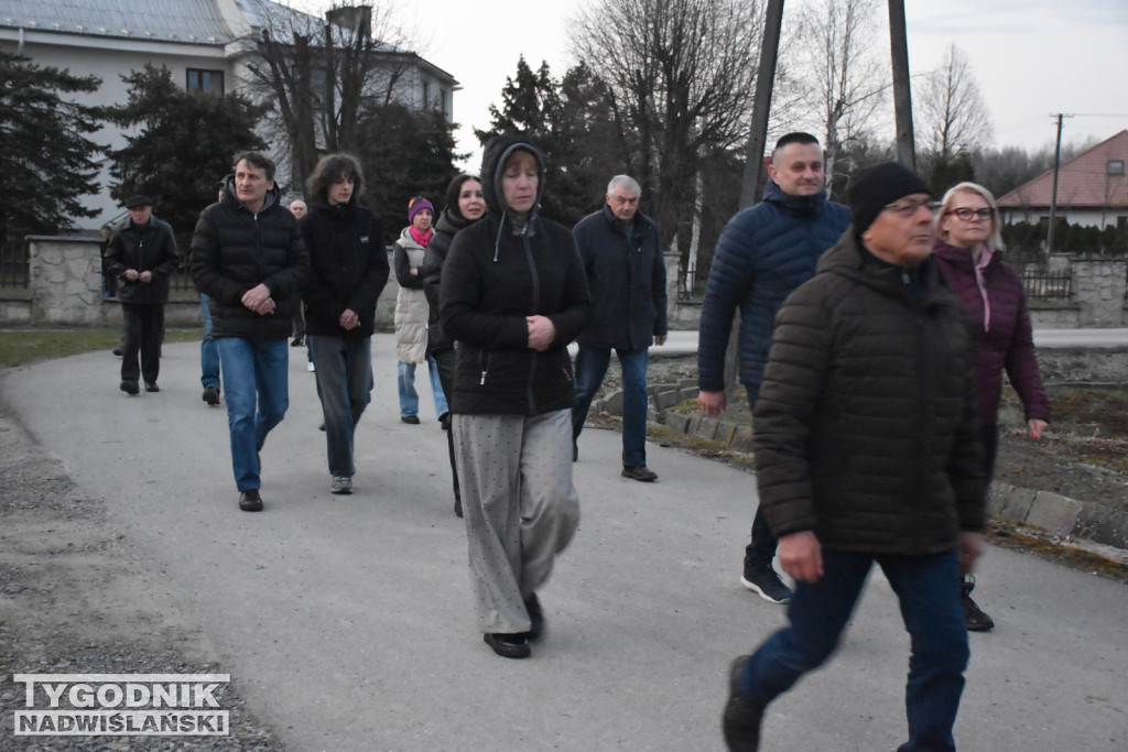 Plenerowa Droga Krzyżowa w Jadachach