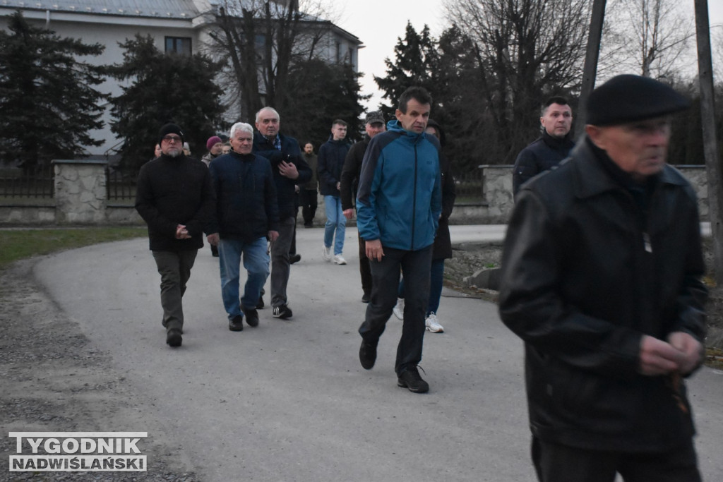 Plenerowa Droga Krzyżowa w Jadachach