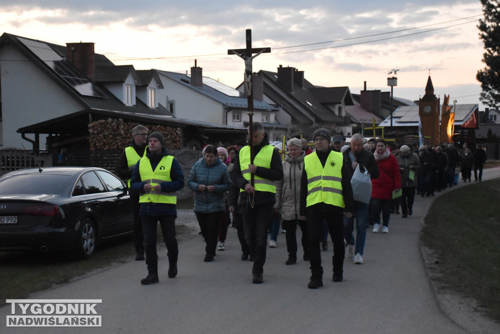Plenerowa Droga Krzyżowa w Jadachach