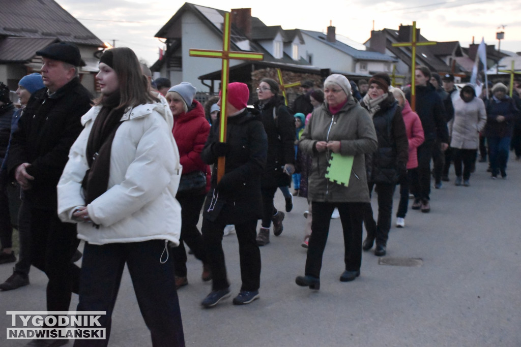 Plenerowa Droga Krzyżowa w Jadachach