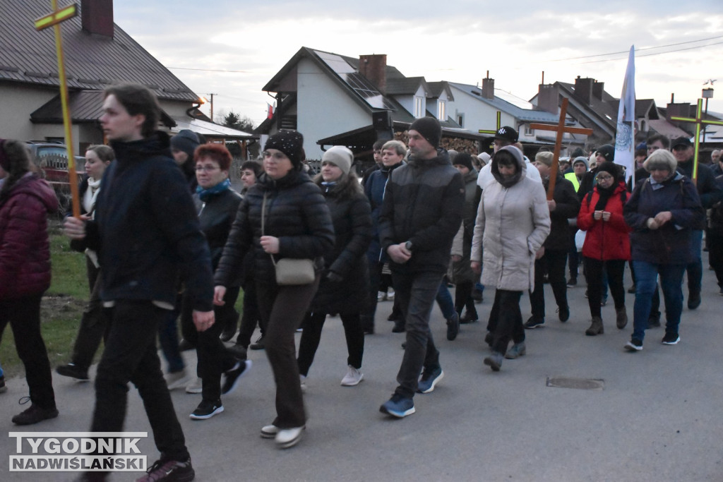 Plenerowa Droga Krzyżowa w Jadachach