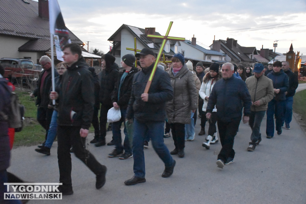 Plenerowa Droga Krzyżowa w Jadachach