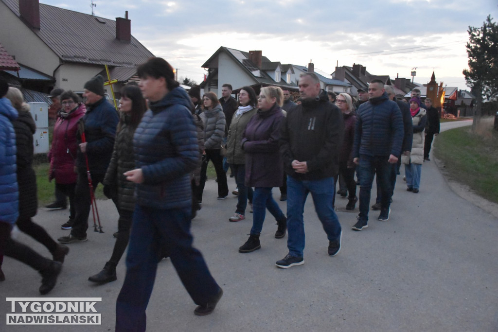 Plenerowa Droga Krzyżowa w Jadachach