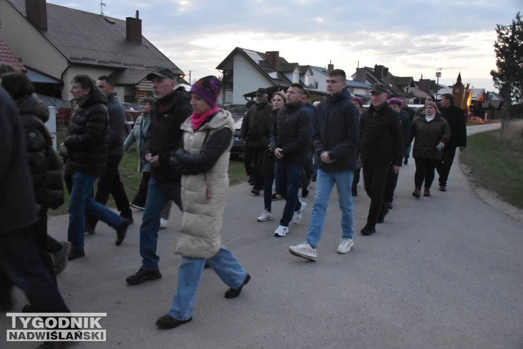 Plenerowa Droga Krzyżowa w Jadachach