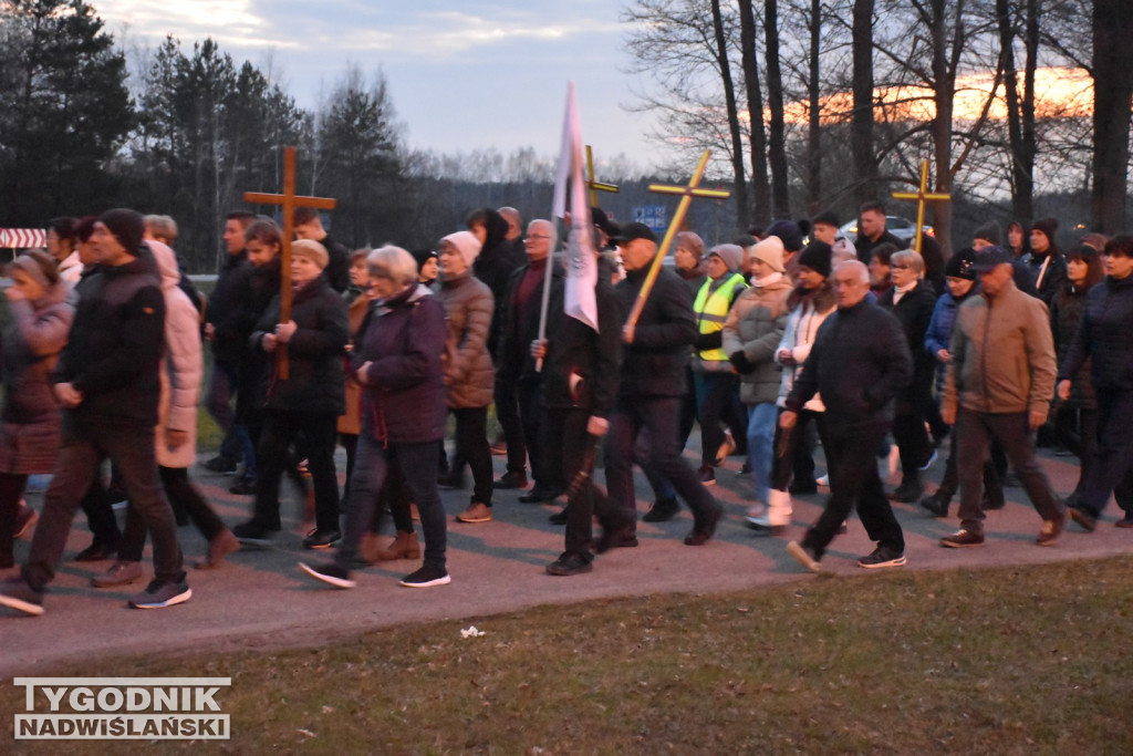 Plenerowa Droga Krzyżowa w Jadachach