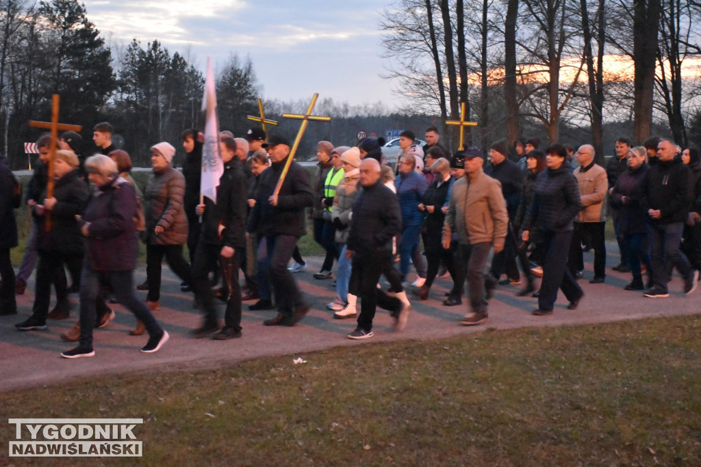 Plenerowa Droga Krzyżowa w Jadachach
