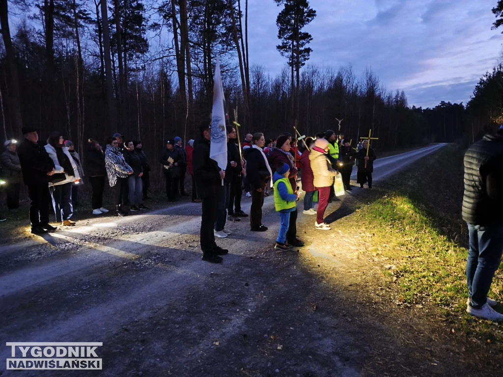 Plenerowa Droga Krzyżowa w Jadachach