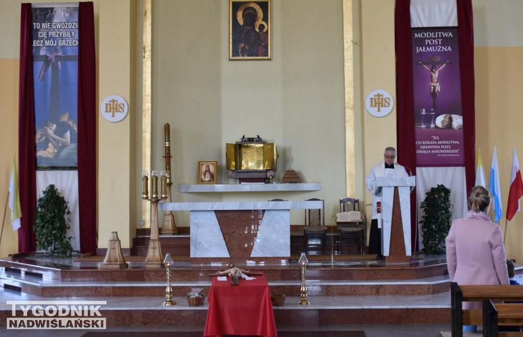 Święcenie pokarmów w sandomierskich kościołach