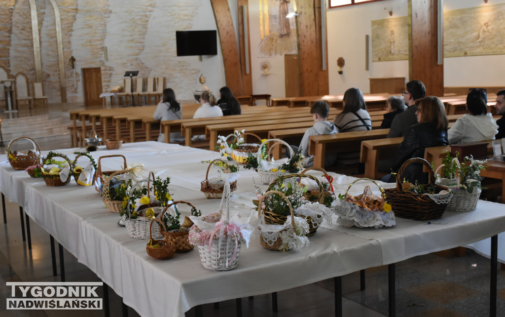 Święcenie pokarmów w sandomierskich kościołach