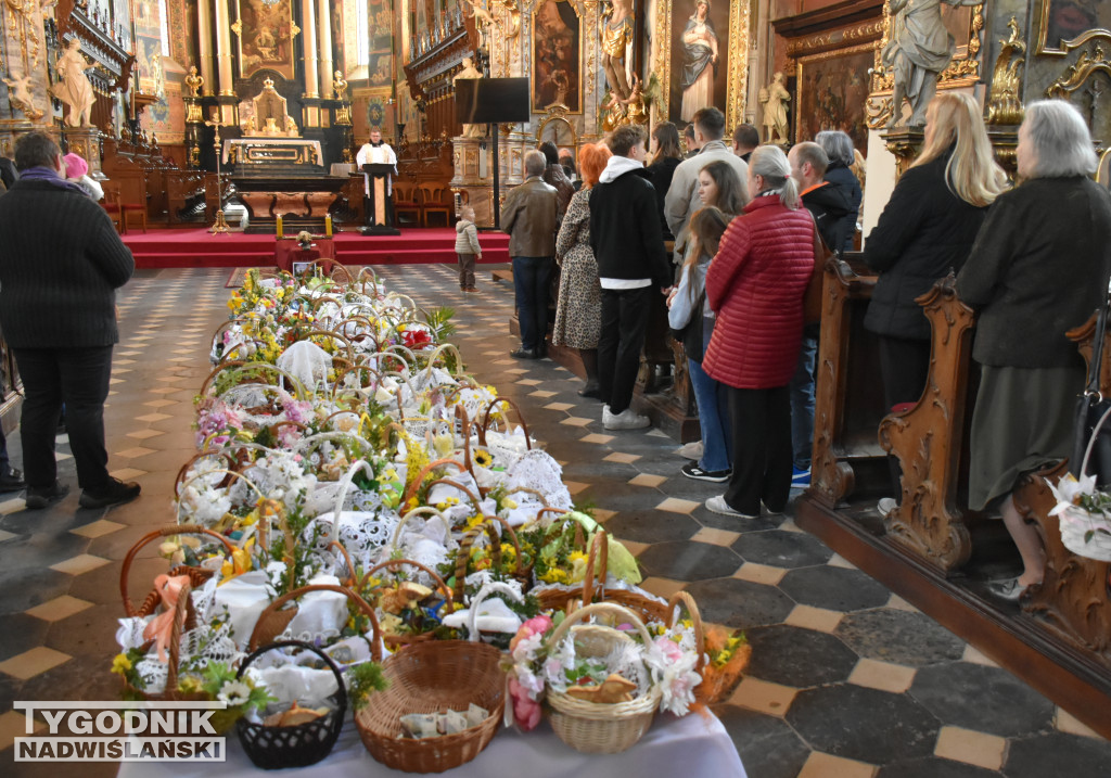 Święcenie pokarmów w sandomierskich kościołach