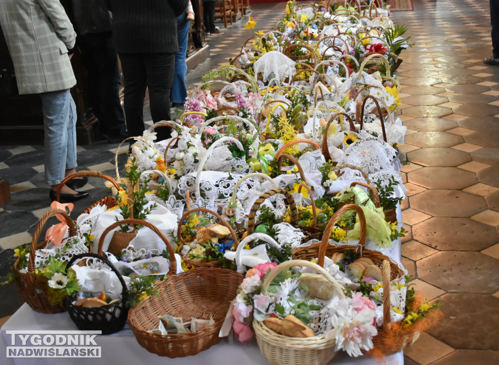 Święcenie pokarmów w sandomierskich kościołach