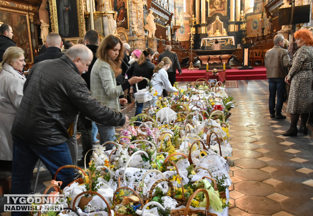 Święcenie pokarmów w sandomierskich kościołach