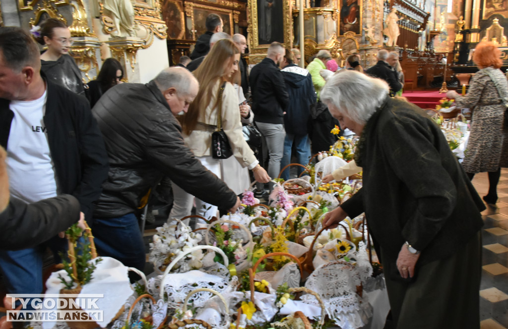 Święcenie pokarmów w sandomierskich kościołach