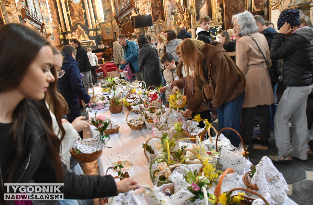 Święcenie pokarmów w sandomierskich kościołach
