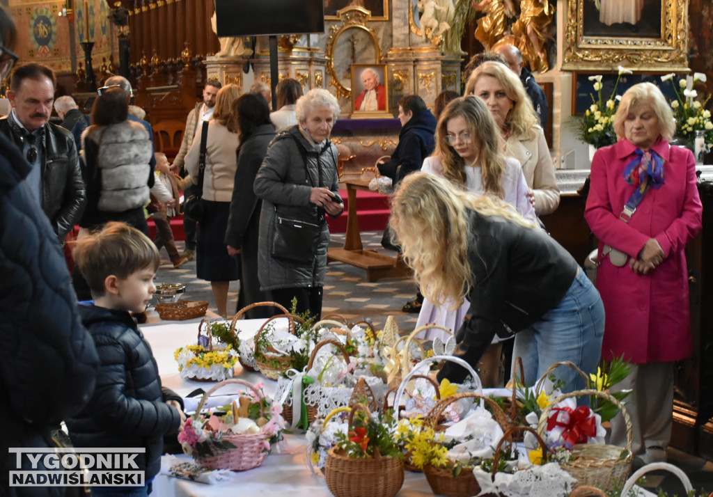 Święcenie pokarmów w sandomierskich kościołach
