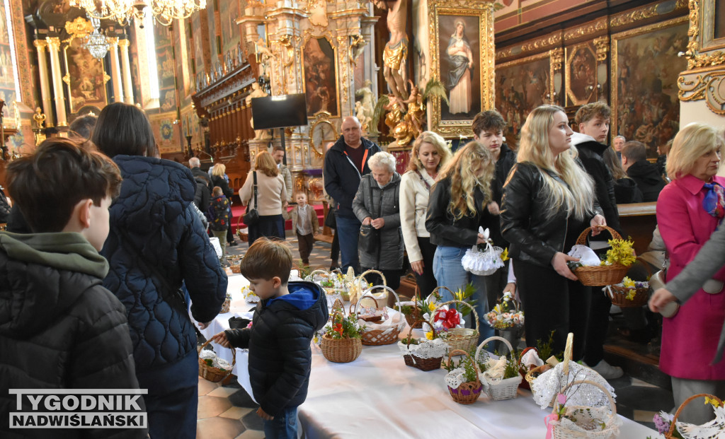 Święcenie pokarmów w sandomierskich kościołach