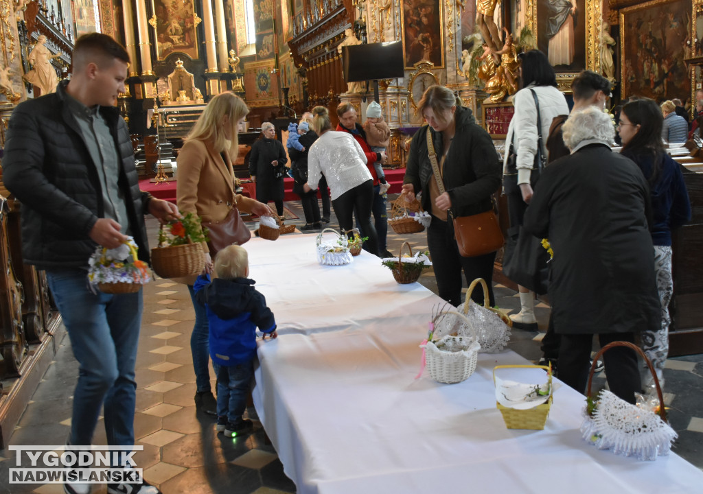 Święcenie pokarmów w sandomierskich kościołach