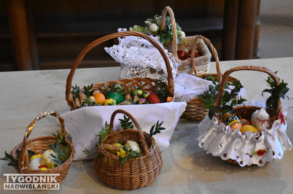 Święcenie pokarmów w sandomierskich kościołach