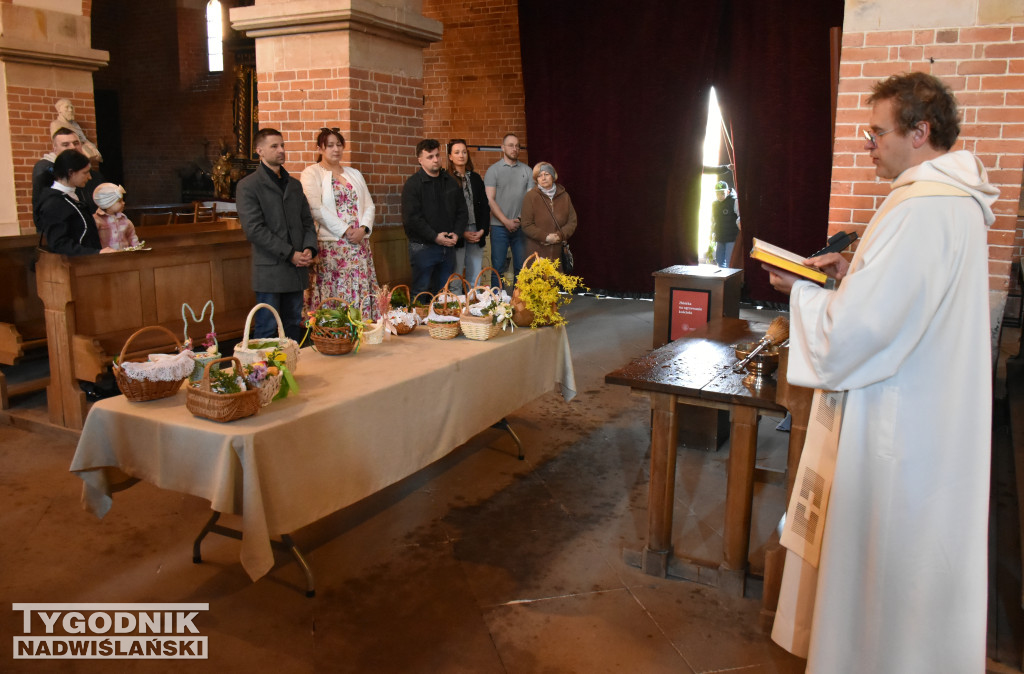Święcenie pokarmów w sandomierskich kościołach