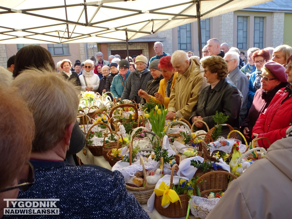 Święcenie pokarmów u Dominikanów w Tarnobrzegu
