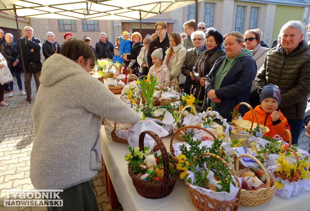 Święcenie pokarmów u Dominikanów w Tarnobrzegu