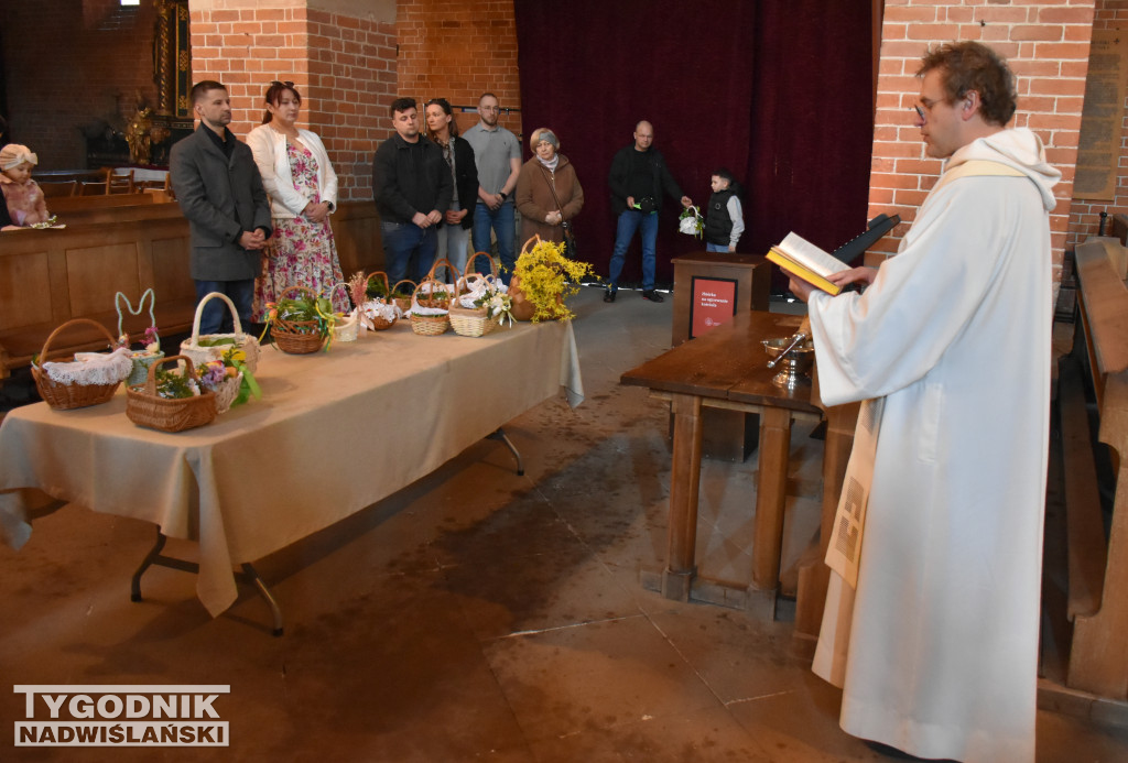 Święcenie pokarmów w sandomierskich kościołach