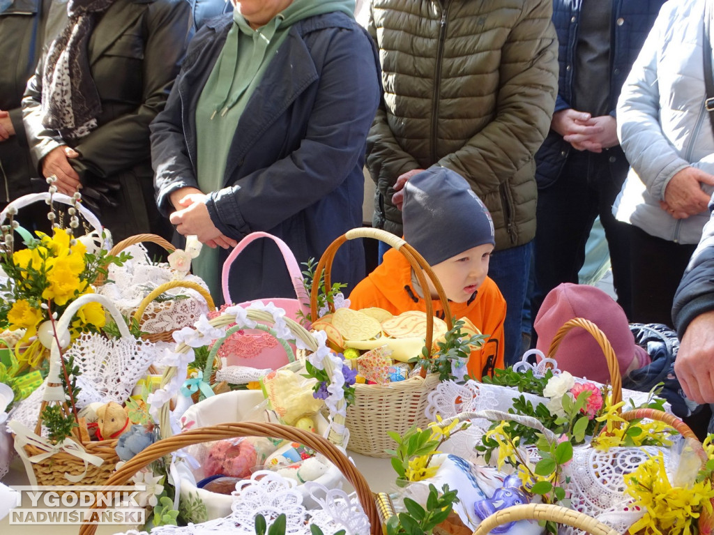 Święcenie pokarmów u Dominikanów w Tarnobrzegu