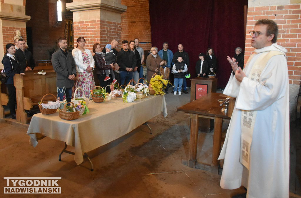 Święcenie pokarmów w sandomierskich kościołach
