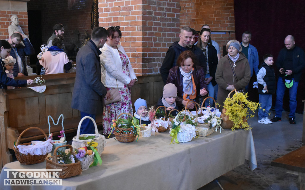 Święcenie pokarmów w sandomierskich kościołach
