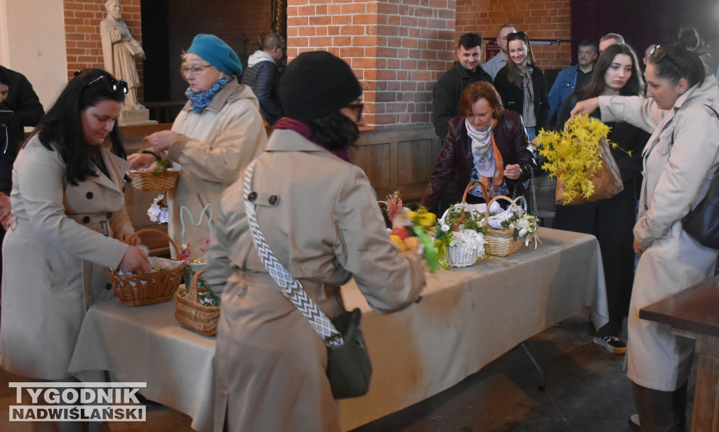 Święcenie pokarmów w sandomierskich kościołach