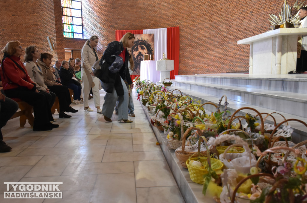 Święcenie pokarmów w sandomierskich kościołach