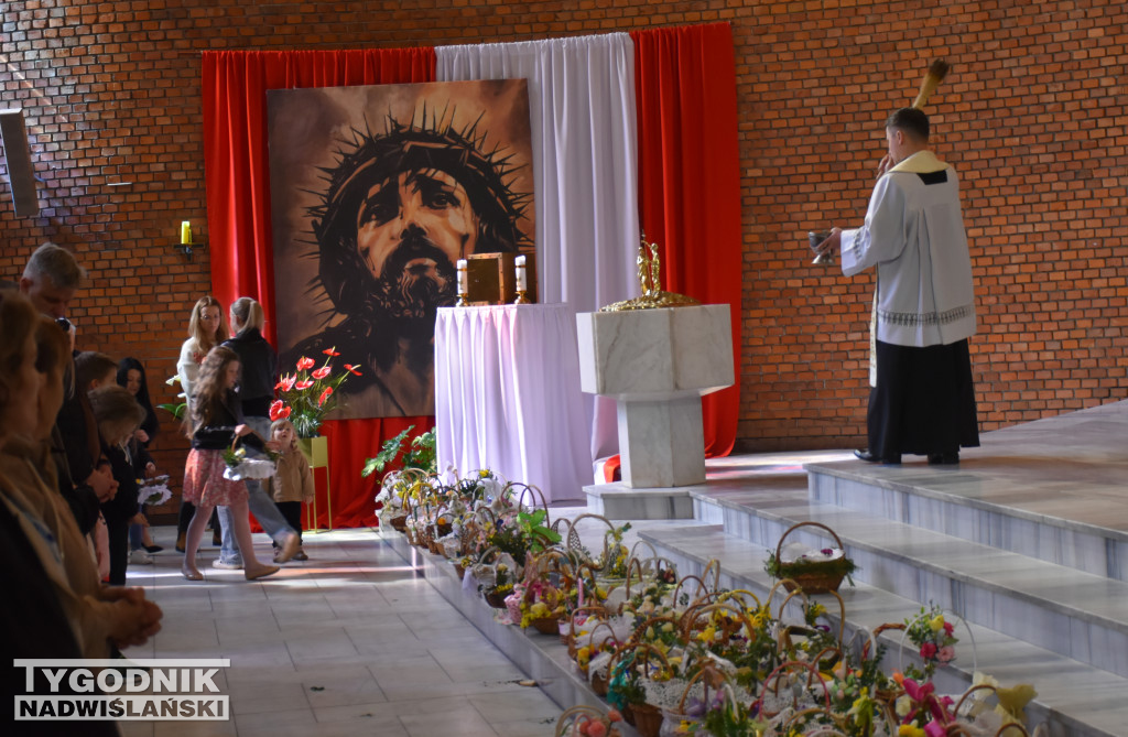 Święcenie pokarmów w sandomierskich kościołach