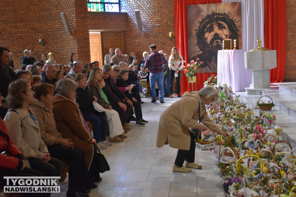 Święcenie pokarmów w sandomierskich kościołach