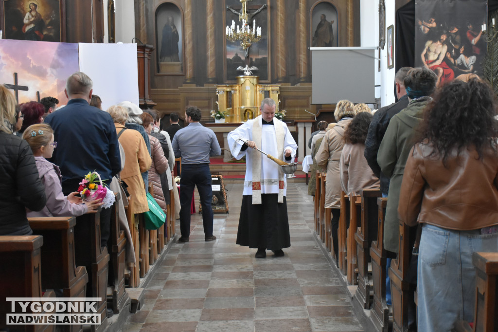 Święcenie pokarmów w sandomierskich kościołach
