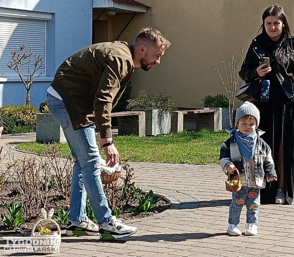 Święcenie pokarmów w parafii na Przywiślu