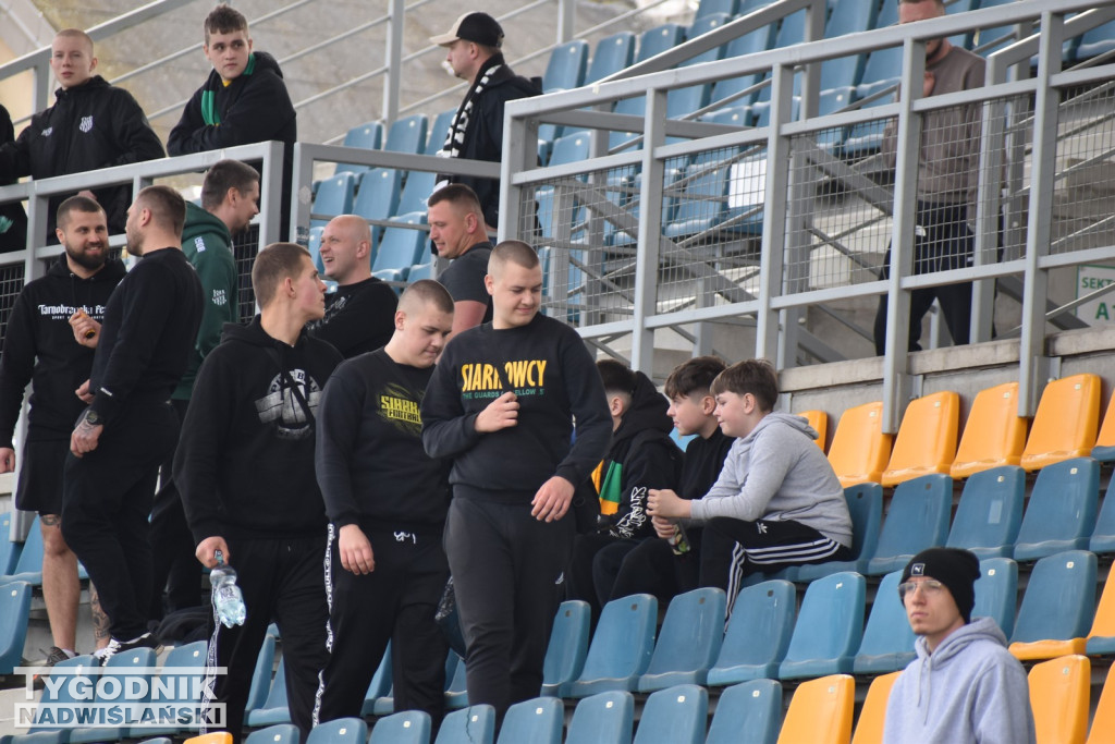 Zdjęcia kibiców mecz Siarka - Wisłoka