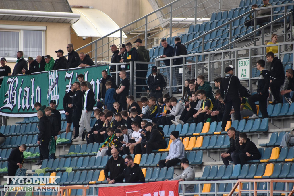 Zdjęcia kibiców mecz Siarka - Wisłoka
