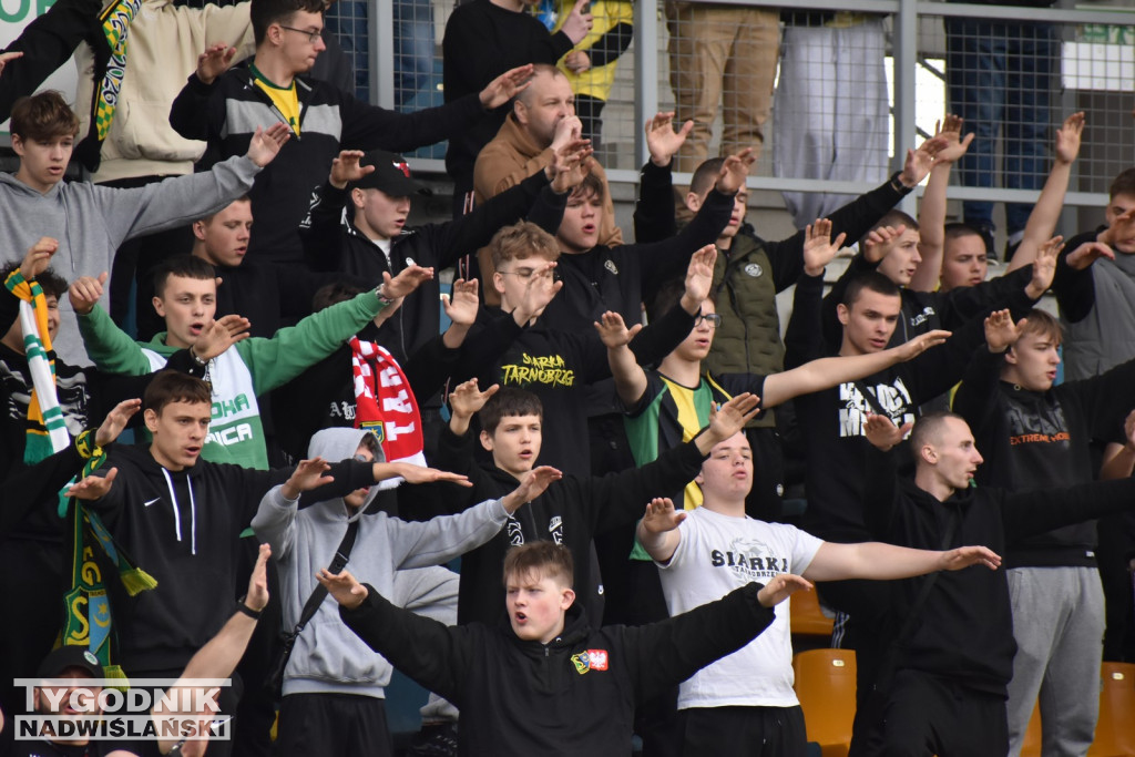 Zdjęcia kibiców mecz Siarka - Wisłoka