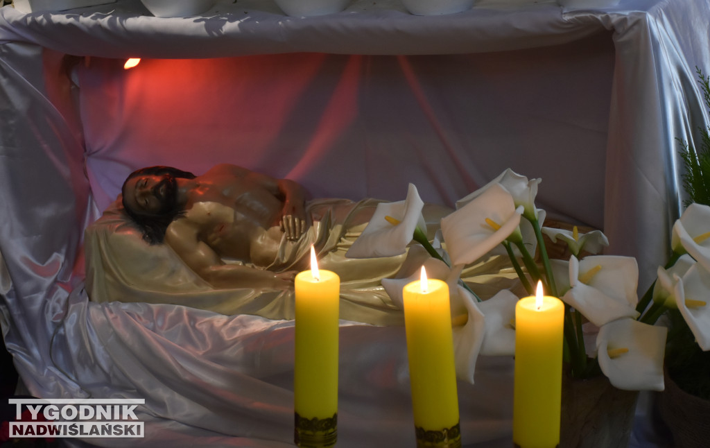 Groby Pańskie w sandomierskich kościołach