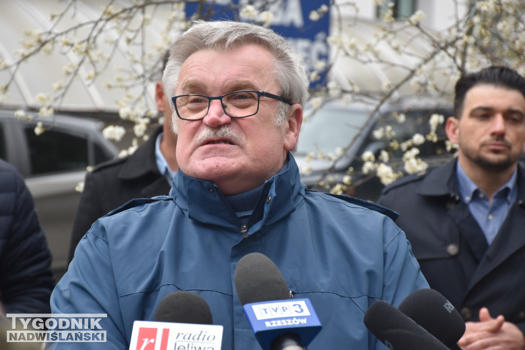 Konferencja posłów PiS