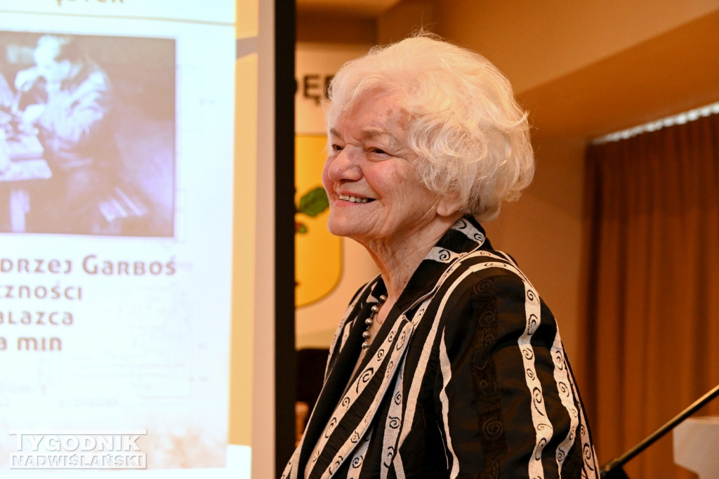 Promocja książki w SOK w Nowej Dębie