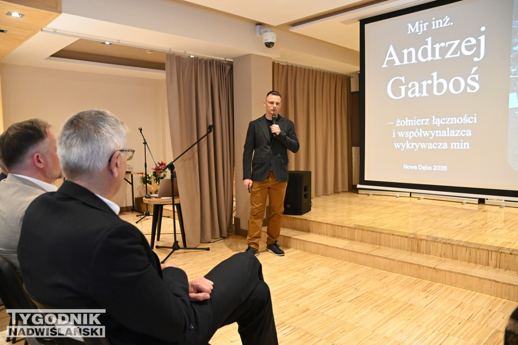 Promocja książki w SOK w Nowej Dębie