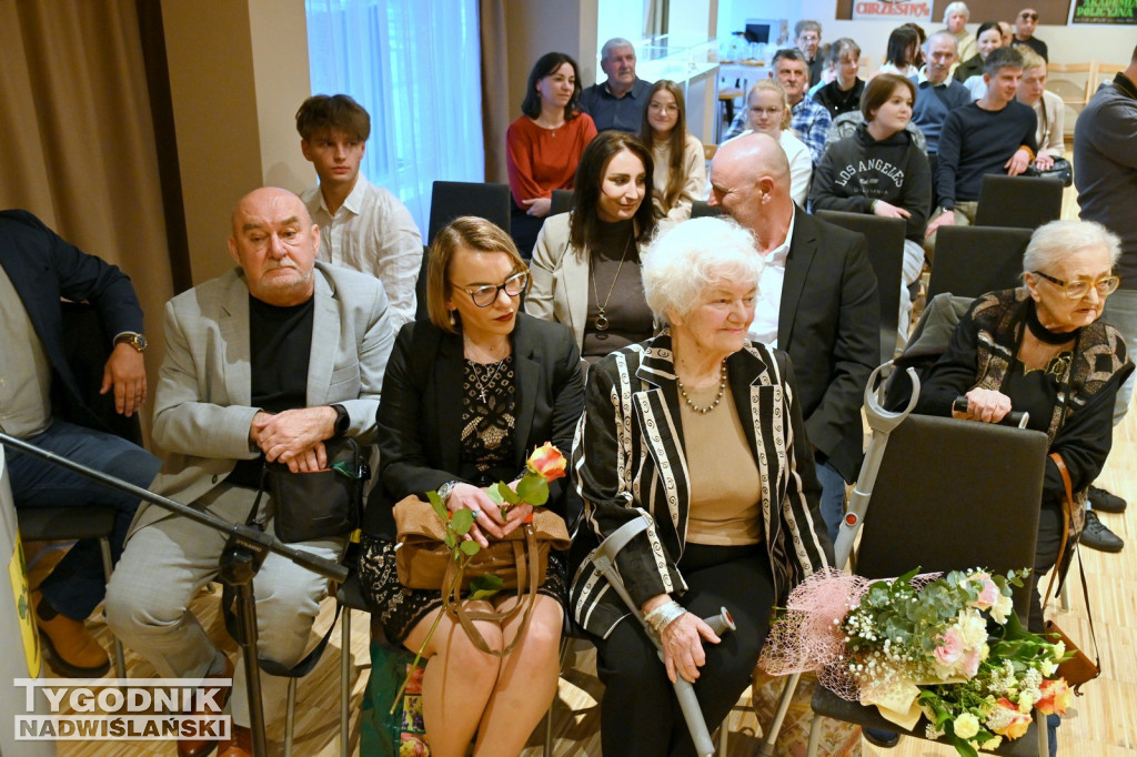 Promocja książki w SOK w Nowej Dębie