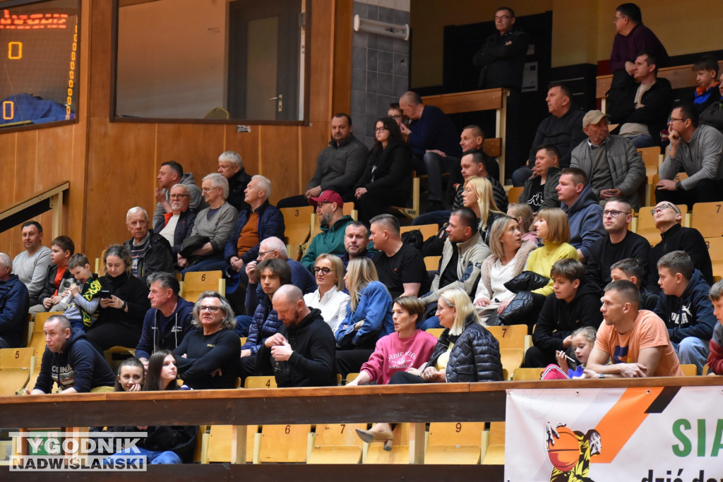 Kibice na meczu Siarka - Astoria