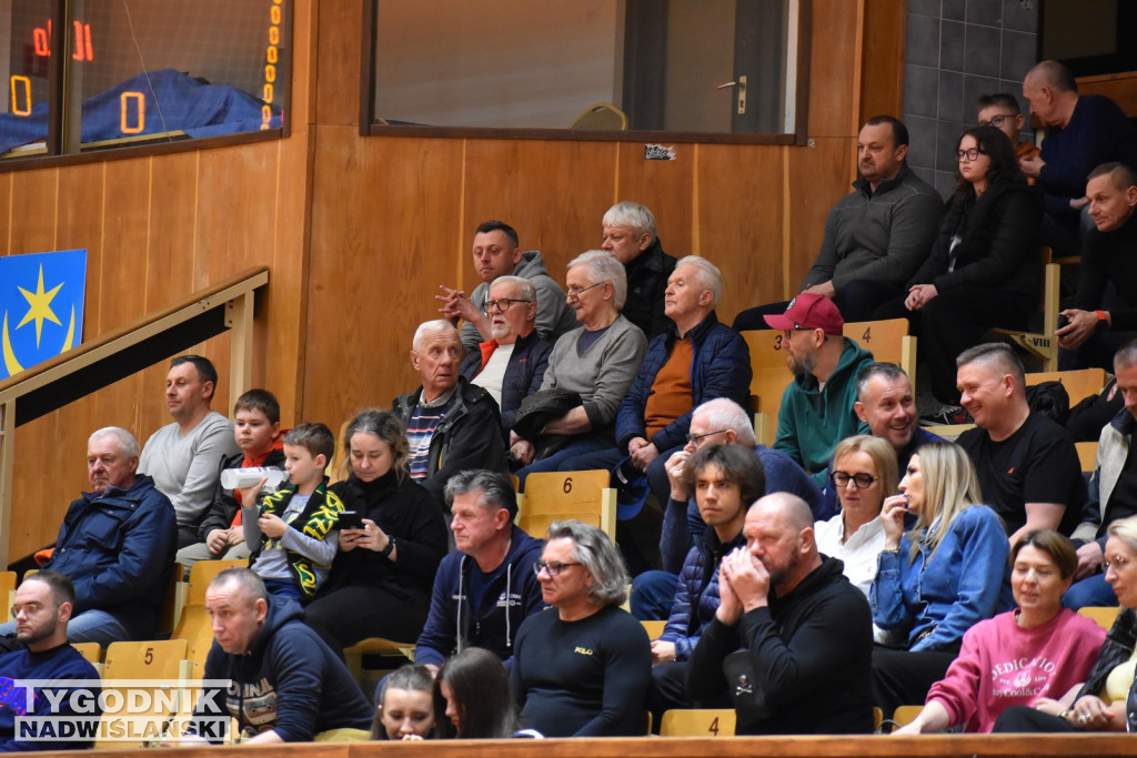 Kibice na meczu Siarka - Astoria