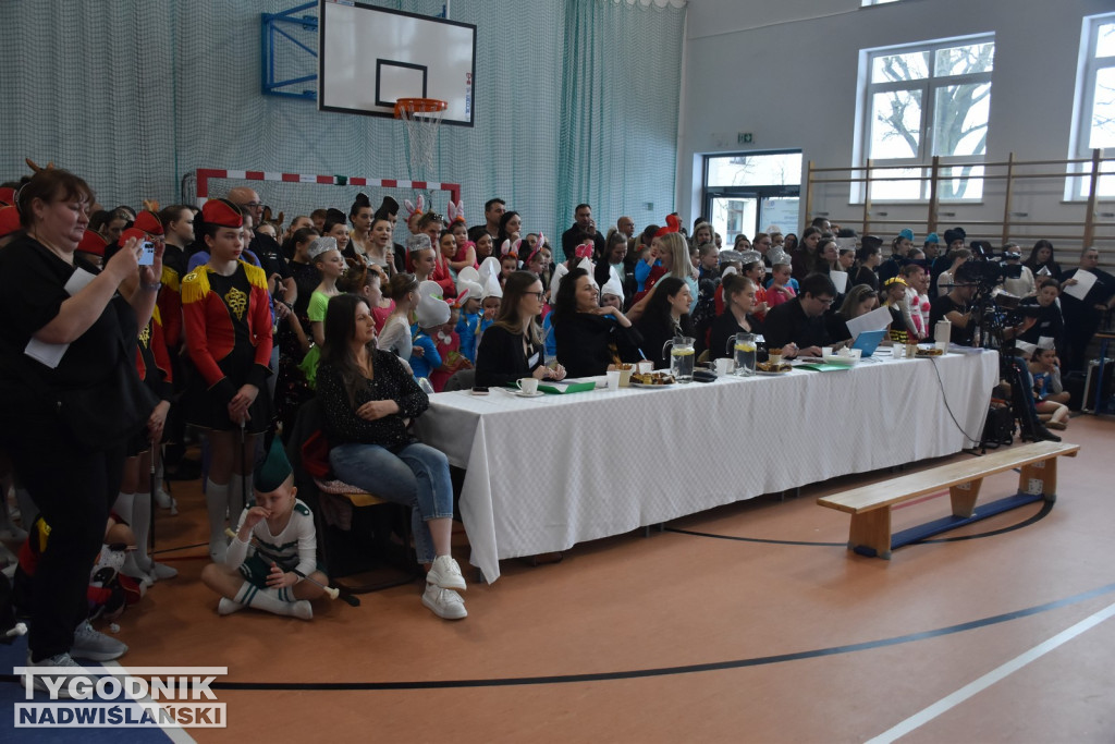 Mistrzostwa Polski mażoretek w Chmielowie