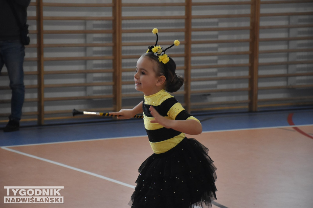 Mistrzostwa Polski mażoretek w Chmielowie